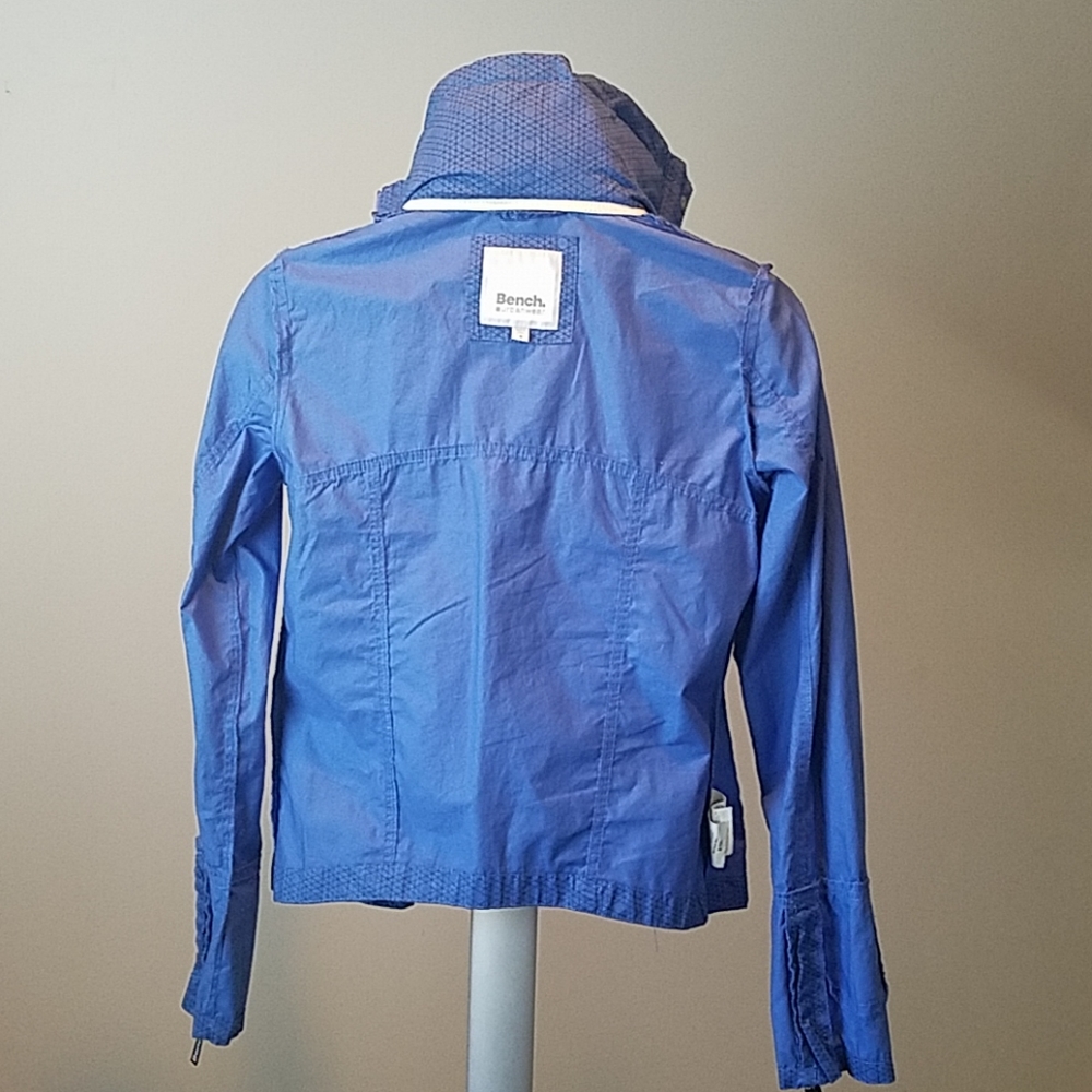 Bench  Jacket - Picture 3 of 8